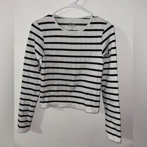 Women’s stretch crop long sleeve